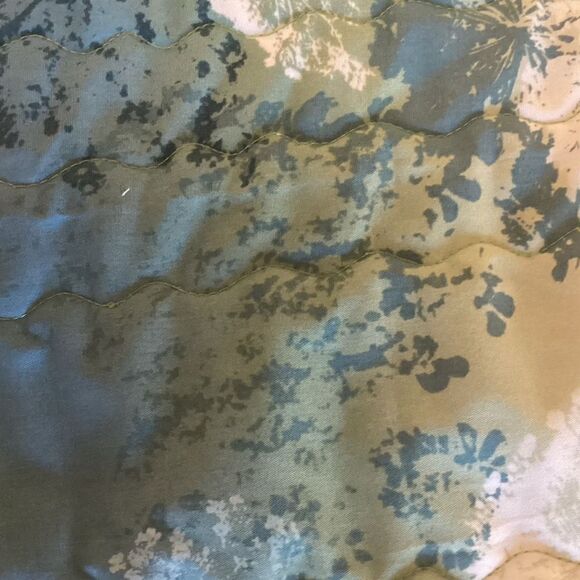 NWOT. Handcrafted Quilted Toy Animal/Doll Quilt and Pillow Set - Picture 9 of 9